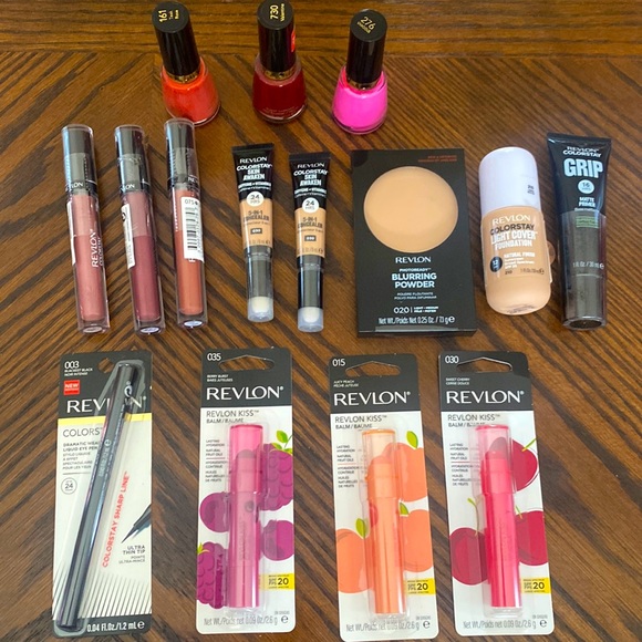 Revlon makeup bundle new not open - Picture 1 of 6